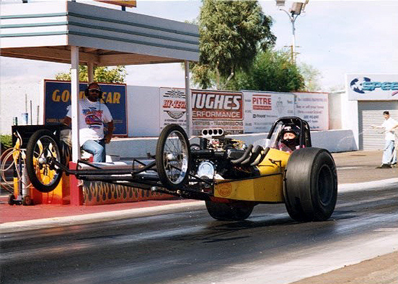 IMG001wheelstand.jpg