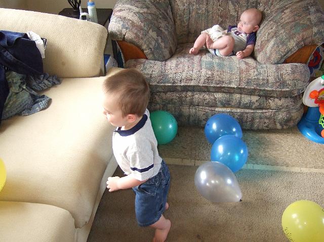 2008_0806kids0007.JPG